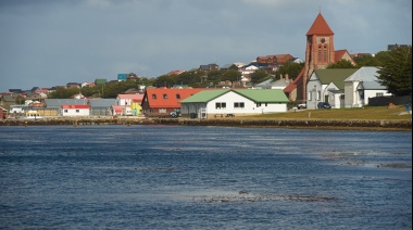 El Reino Unido negociará la soberanía de una isla y la Cancillería exige que haga lo mismo con Malvinas