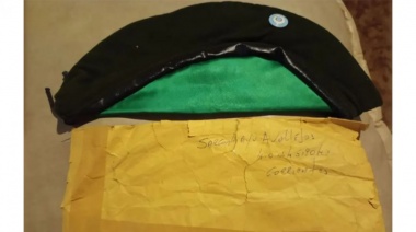 Un joven busca a un excombatiente de Malvinas para devolverle su boina