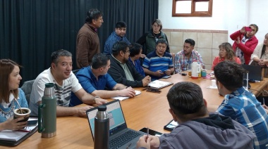 ATE le reclamó a Melella una suma fija de 50 mil pesos