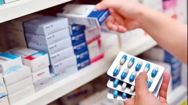 Frenan la venta de medicamentos en kioscos: la Justicia ordenó suspender el decreto de Milei
