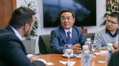 Vuoto se reunió con autoridades de la ciudad china de Shaoxing