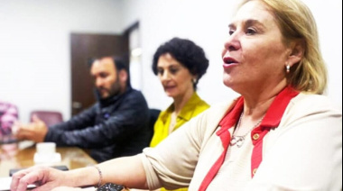 “Sturzenegger me dijo que la actividad comercial está reactivada. Vive en Narnia", disparó Claudia Fernández