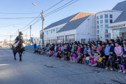 Río Grande: El Municipio homenajeó a San Martín con una recorrida educativa por escuelas