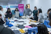 Vuoto visitó una de las capacitaciones laborales del programa "Mujeres en Marcha"