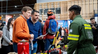 Melella junto a Vuoto recorrieron la Expo “Ushuaia Ciudad Segura”