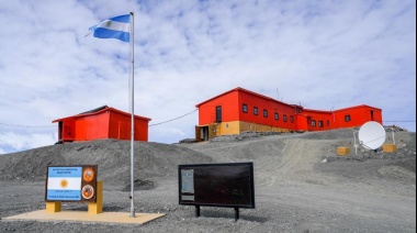 La tripulación del "Irízar" reivindicó la soberanía argentina de Malvinas