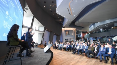 Wado de Pedro llamó a “seguir apoyando las inversiones ligadas a la industria del conocimiento”