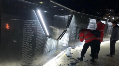 La Policía Científica descarta acto de vandalismo en la plaza Malvinas