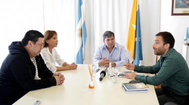 Pino recibió a Luciano Moreno, destacado escritor comprometido con la Causa Malvinas