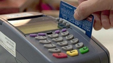 Jubilados y pensionados tendrán reintegro de hasta $18.000 en compras con débito