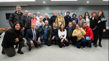Regresaron al país los familiares de soldados enterrados en el cementerio de Darwin