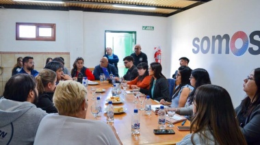 Gobierno y gremios acuerdan un 30% de aumento al básico más un bono mensual de 50 mil pesos