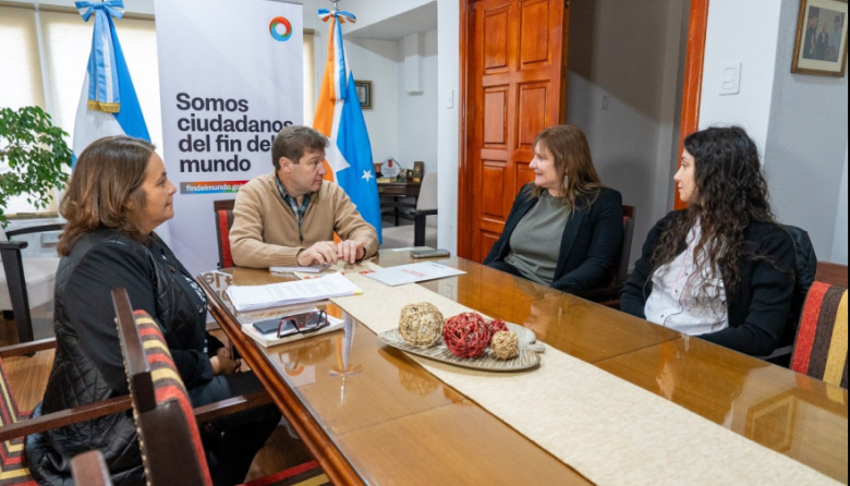 Provincia lanzó un programa provincial para garantizar medicamentos tras el recorte de REMEDIAR