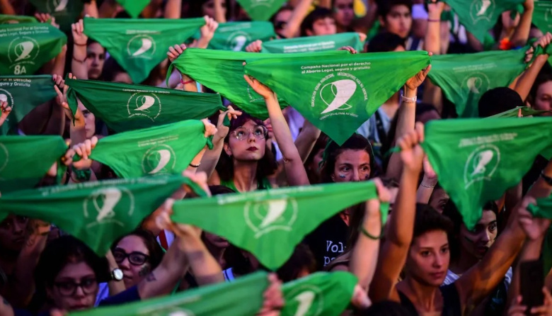 Expertos negaron que la baja en la natalidad esté relacionada con la ley de interrupción voluntaria del embarazo