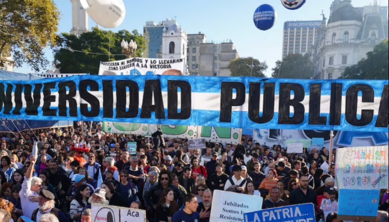 Gremios universitarios inician un nuevo paro nacional de 24 horas