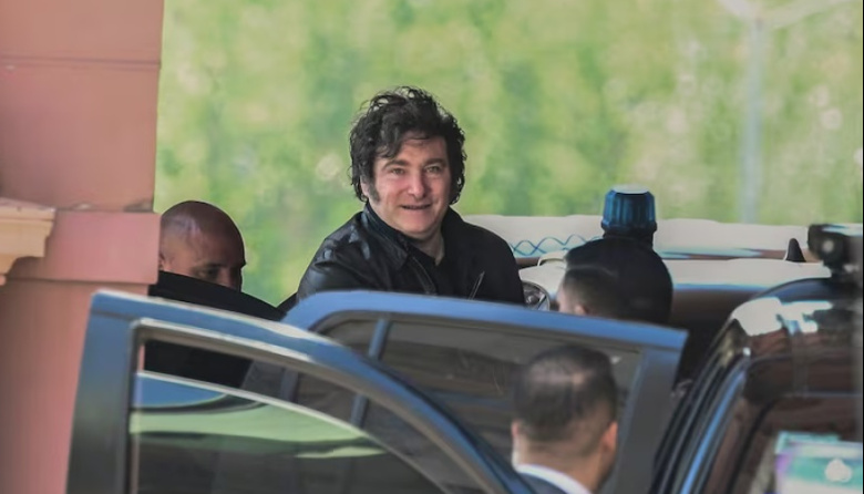 Milei encabezó la reunión de Gabinete y festejó los resultados en Brasil