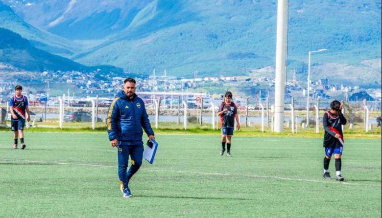 Cerca de 600 chicos de toda la provincia participan de las pruebas de Boca Juniors