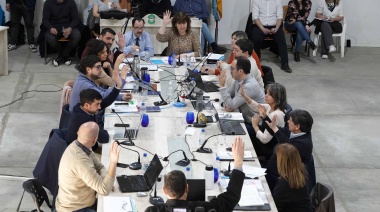 Convención Constituyente: El viernes asume Mónica Hoyos en reemplazo de Viviana Remy