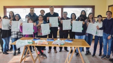 Ushuaia firmó con Camuzzi y la Fundación Pequeños Pasos un convenio de colaboración