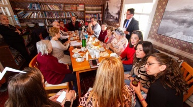 La Secretaría de Cultura y Educación se reunió con la Comisión de Antiguos y Pioneros Pobladores