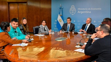 Massa anunció el aumento de las Becas Progresar: serán de $20.000 desde agosto
