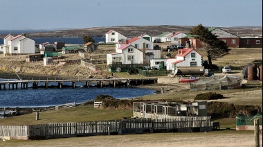 Reinician vuelos entre las islas Ascensión y Malvinas