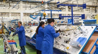 La economía cayó por segundo mes consecutivo en mayo