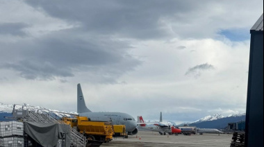 Milei se gastó 300 mil dólares en tres aviones para venir a Ushuaia y tuvo que suspender la caminata por falta de gente