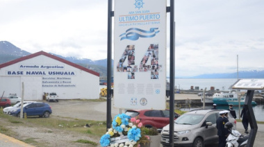 Ushuaia homenajeó a los 44 héroes y heroína del submarino ARA San Juan