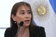 Cristina López : “La presencia argentina en la Antártida debe transformarse en una política activa”