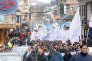 “Defender Ushuaia es una decisión política”, afirmó Vuoto tras la marcha