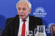 Ratifican en su cargo al juez que aprobó la reforma laboral del oficialismo