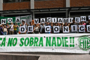Científicos del Conicet se movilizan al Polo Científico contra los despidos y el recorte presupuestario