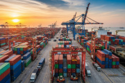 El intento por flexibilizar la navegación derivó en la parálisis total de las exportaciones e importaciones