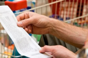 El Índice de Confianza del Consumidor volvió a caer en agosto y consolida una tendencia pesimista