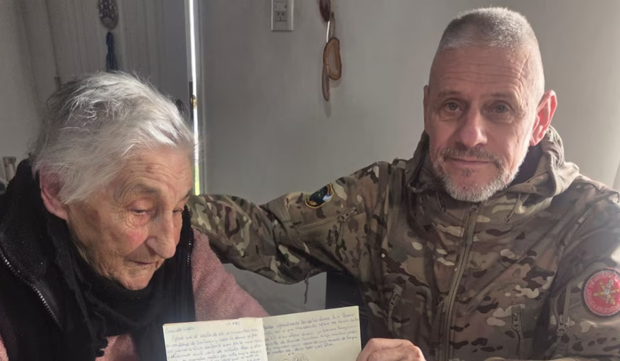 Recuperan la carta de un excombatiente de Malvinas enviada a su madre que se vendía por internet
