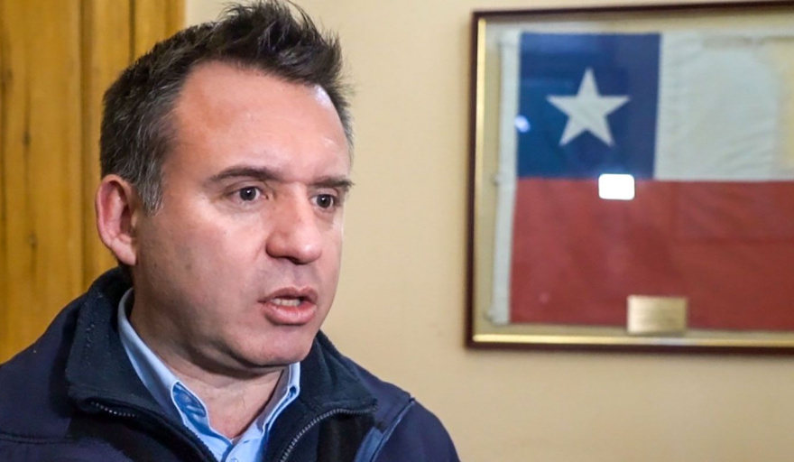 El alcalde Punta Arenas dice que Argentina lo discrimina al no dejarlo obtener beneficios del robo británico en Malvinas